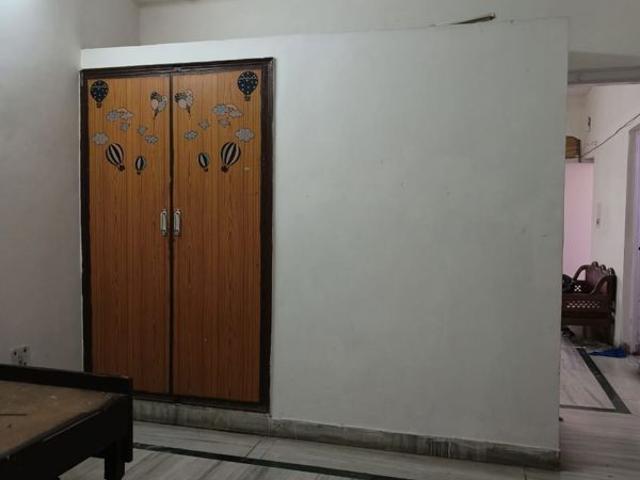 Flat for rent in Barola, Noida