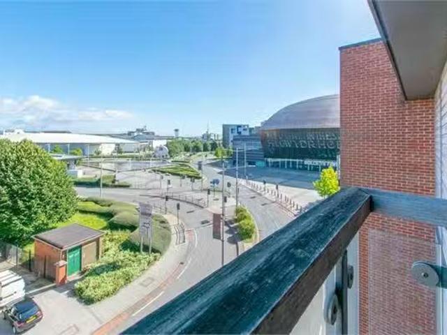 Apartment for rent in Cardiff Bay, Falcon Lodge