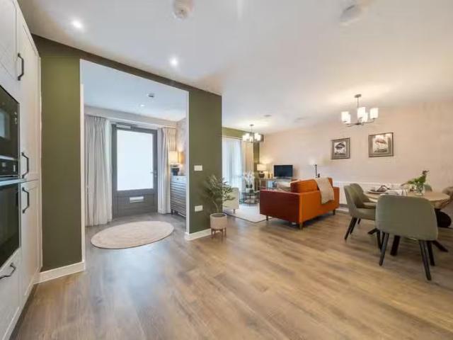 Apartment for rent in Whitchurch, Wales