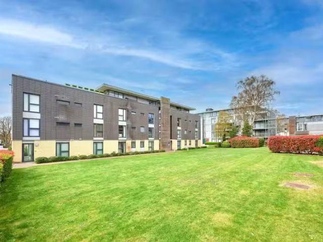 Apartment for rent in St Albans, Five Acres