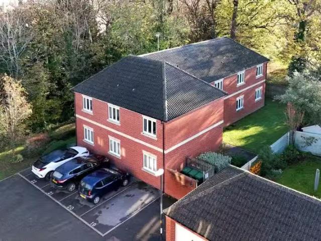 Apartment for rent in Golden Valley, Gloucestershire