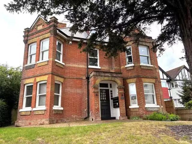 House for rent in St. Dunstan's, The Bridge