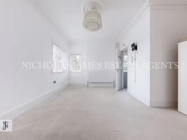 House for rent in Arkley, Greater London