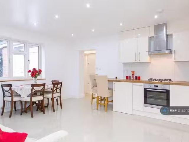 House for rent in Blackhills, Surrey