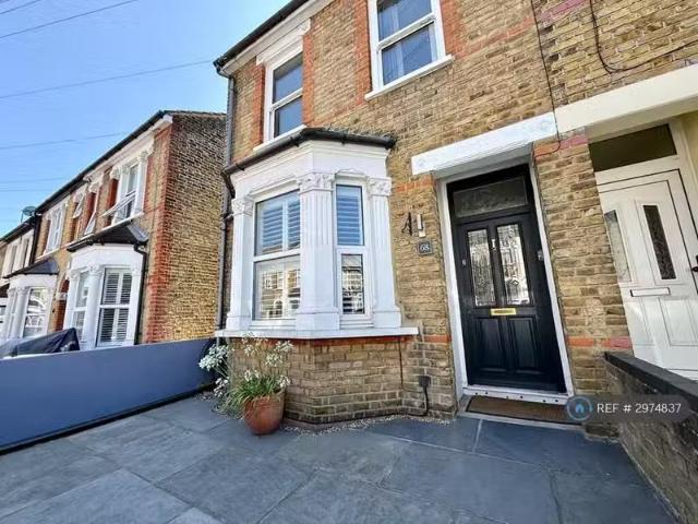 House for rent in Belvedere, Greater London