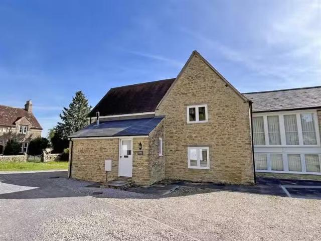 House for rent in Charlton Musgrove