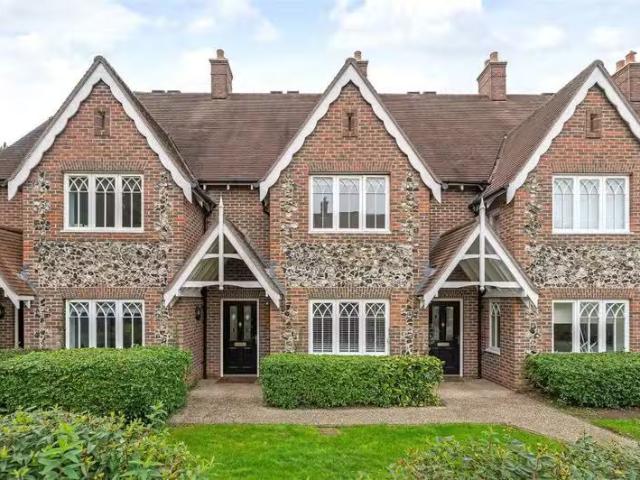 House for rent in Eden Park, Greater London