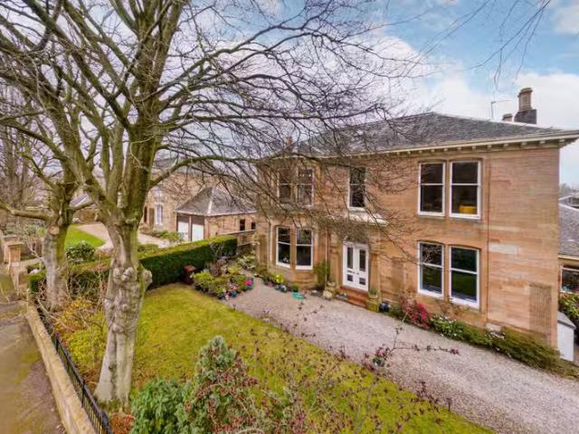 Apartment for rent in Pollokshields, Scotland