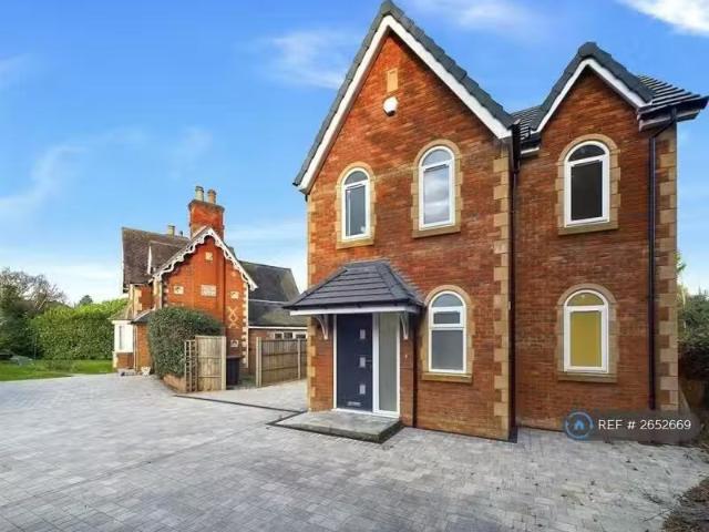 House for rent in Hillmorton Paddox, New Bilton