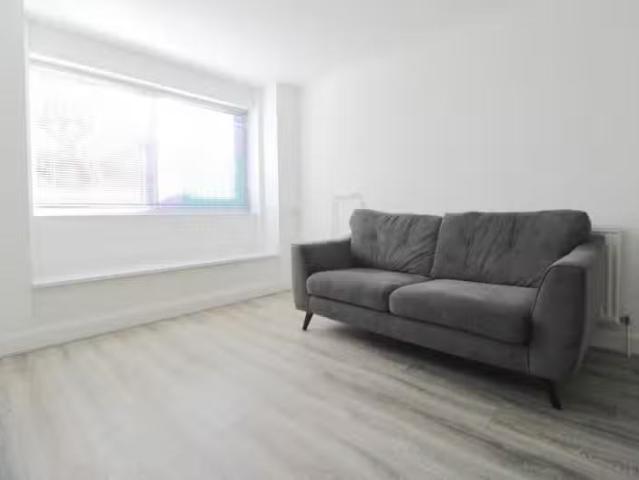Apartment for rent in London Borough of Croydon, Addiscombe