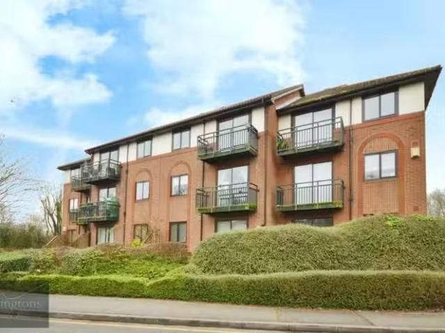 Apartment for rent in Navestock Side, Essex