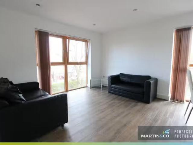 Apartment for rent in Falcon Lodge, Wales