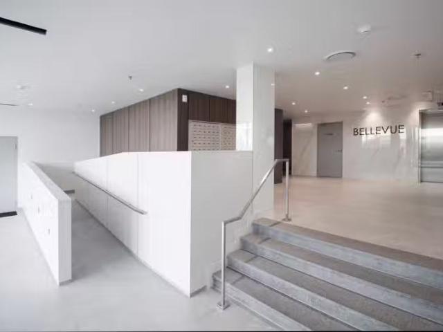 Condo for rent in Montreal-ouest, Quebec