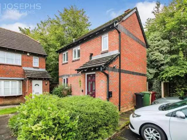House for rent in Fernhill Gate, Lee Bank