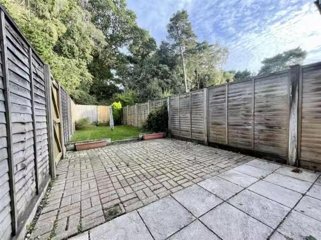 House for rent in Lane, Greater London