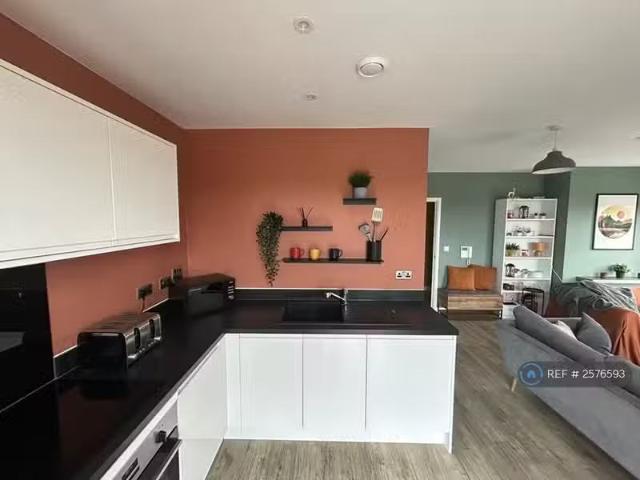 House for rent in Navestock Side, Essex