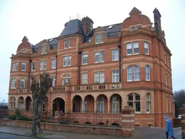 House for rent in Oxenden, The Bridge
