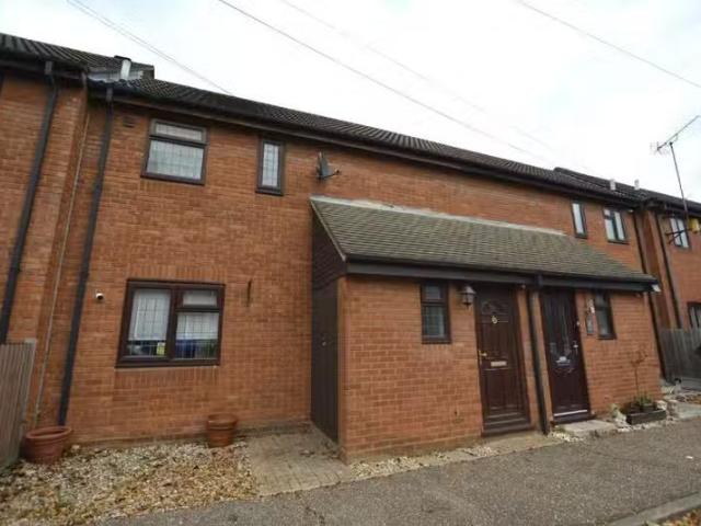 House for rent in Navestock Side, Essex