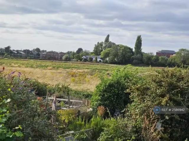 House for rent in Barnwell, Arbury