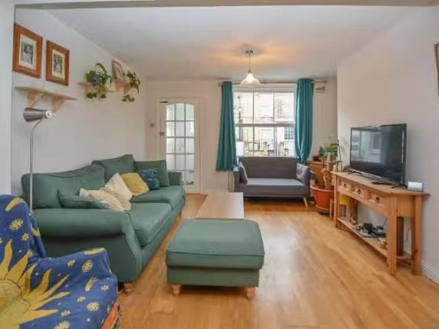 House for rent in Navestock Side, Essex