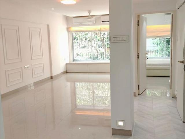 Flat for rent in Khar, Mumbai