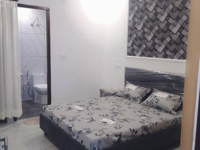 Flat for rent in Sector 127, Santemarja