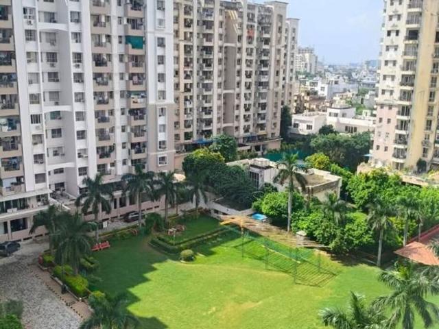 Flat for rent in Rosewood City, Gurugram