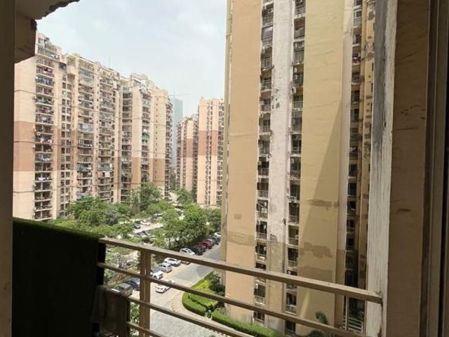 Flat for rent in Sector 137, Noida