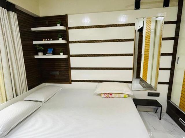 Flat for rent in Versova, Mumbai