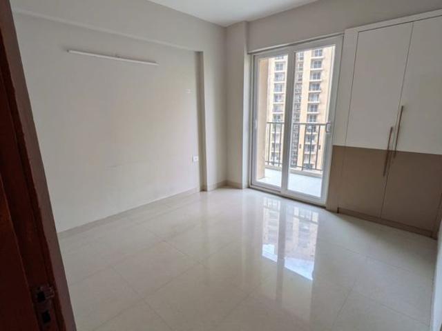 Flat for rent in Ace Parkway, Noida