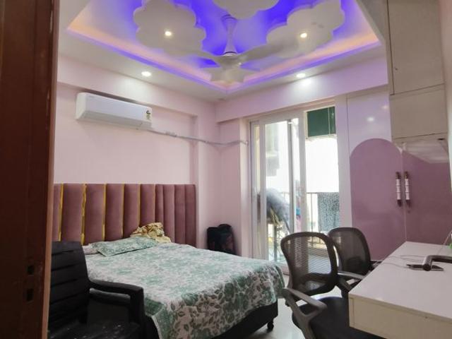 Flat for rent in Gari Samastpur, Noida