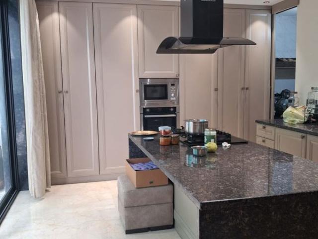 Flat for rent in Sushant Estate, Gurugram