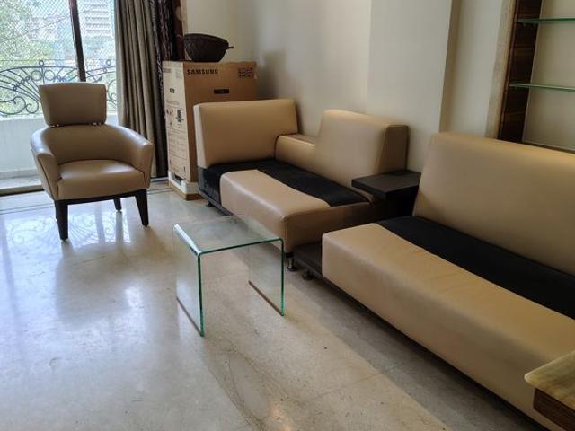 Flat for rent in Khar, Mumbai