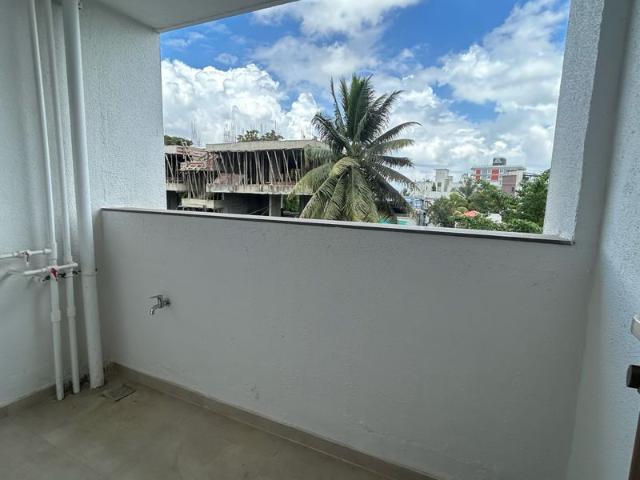 Flat for rent in Royal Court, Pune