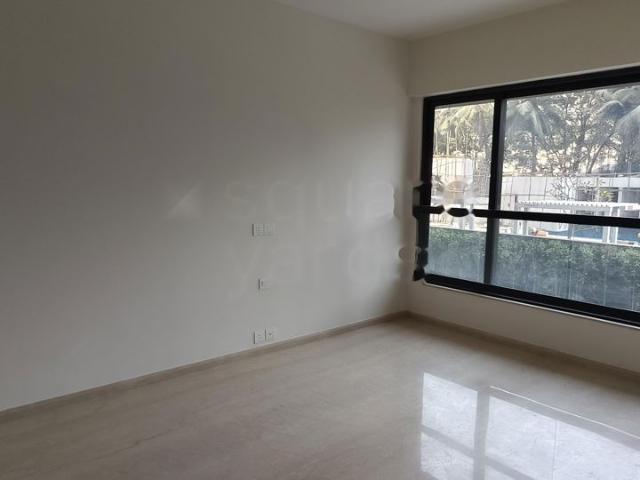 Flat for rent in Bandra East, Mumbai