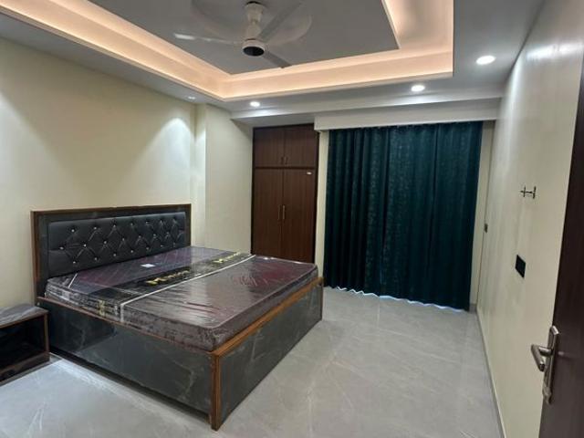 Flat for rent in DLF 5, Gurugram