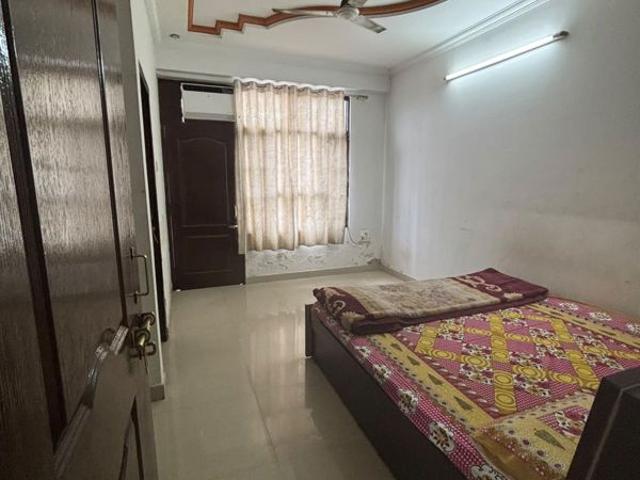 Flat for rent in Aminabad, Lucknow