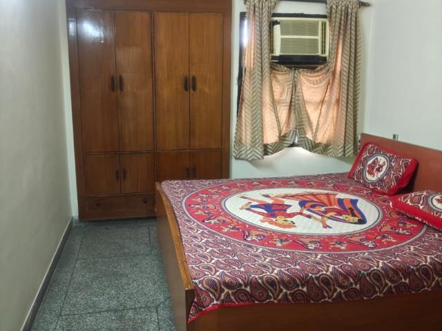 Flat for rent in Indraprastha Extension, Delhi