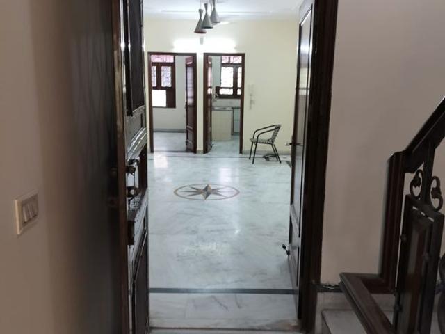Property for rent in Deri