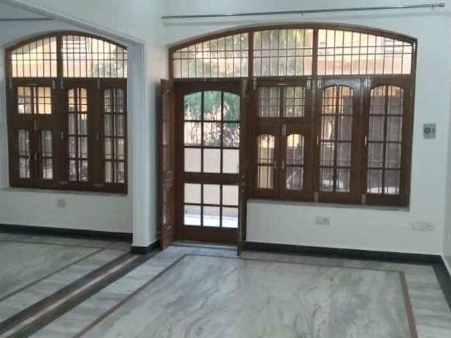 House for rent in Sector 5, Gurugram