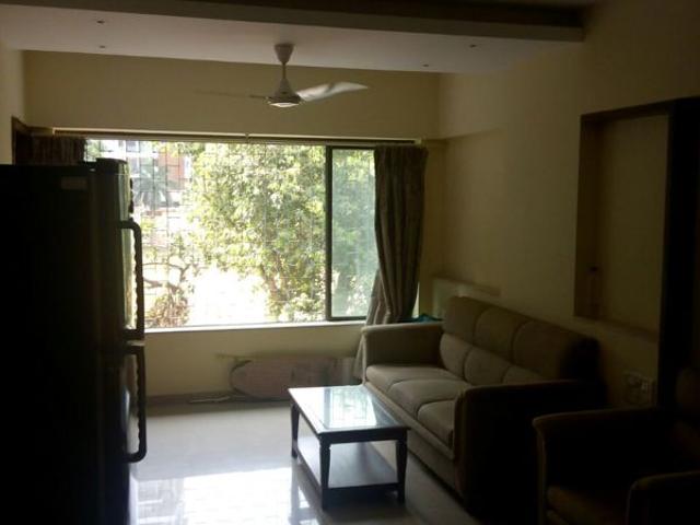 Flat for rent in Khar, Mumbai