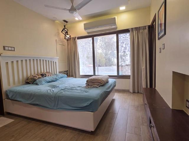 Flat for rent in Juhu, Mumbai