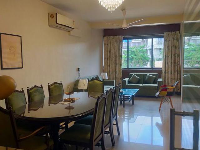 Flat for rent in Khar, Mumbai