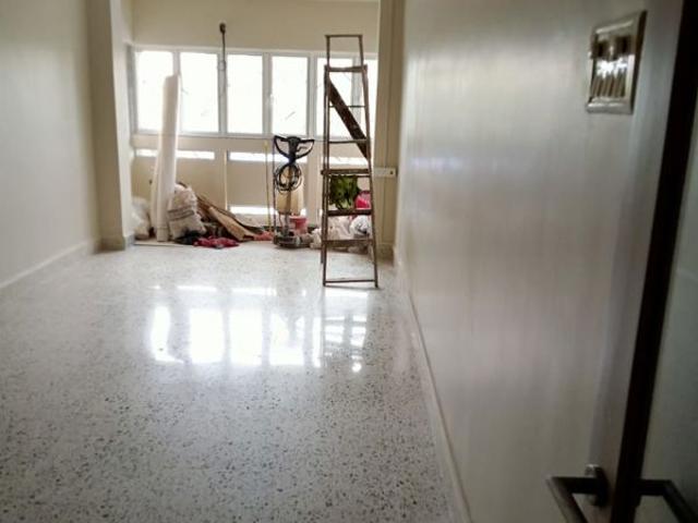 Flat for rent in Santacruz West, Mumbai