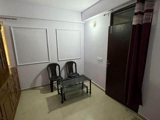 Flat for rent in Amstoria, Gurugram