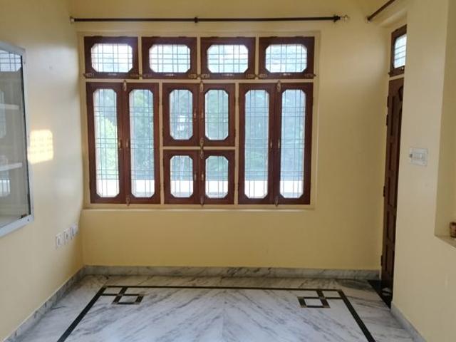 Property for rent in Vibhav Khand, Chinhat