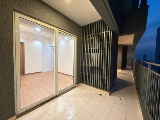 Flat for rent in Sector 43, Noida