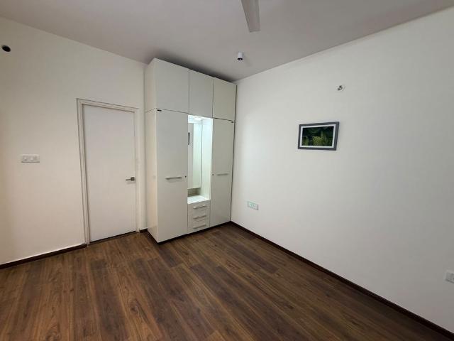 Flat for rent in Godrej Aqua, Hosahalli