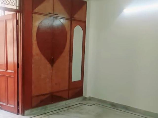 Flat for rent in Govindpuri, Delhi