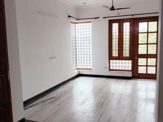 House for rent in Sector 4, Gurugram